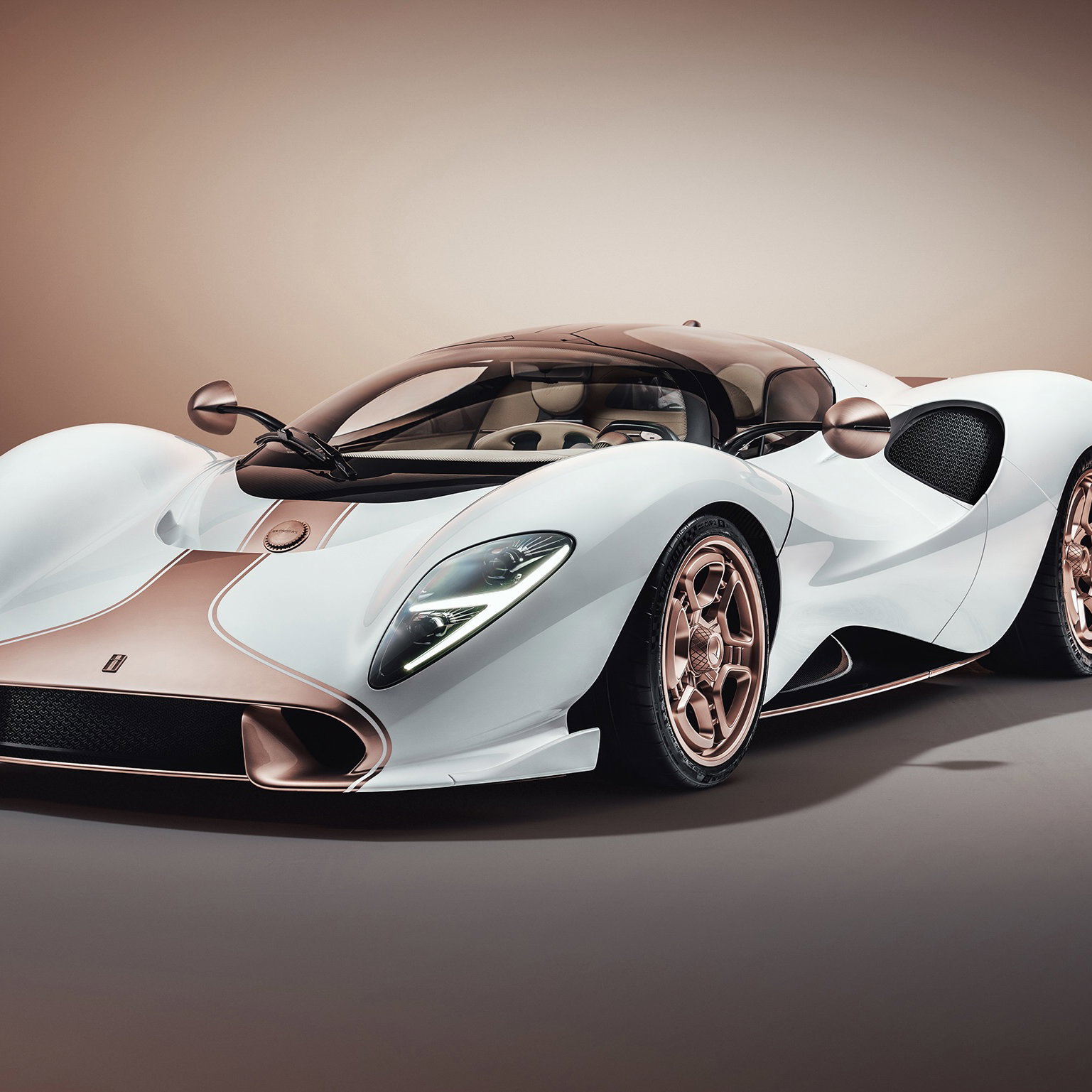 De Tomaso P72 - front